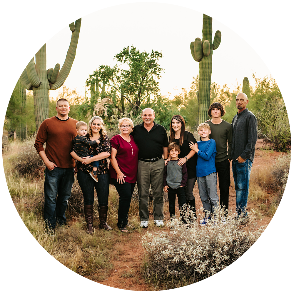 arizona extedned family photographer golden hour desert shoot